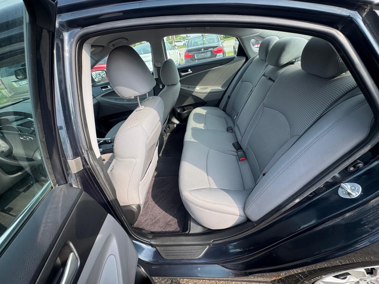 2011 Hyundai Sonata GL, AUTO, 4CYL, ONLY 45,000KMS, LOW KMS, CERTIFIED - Photo #12