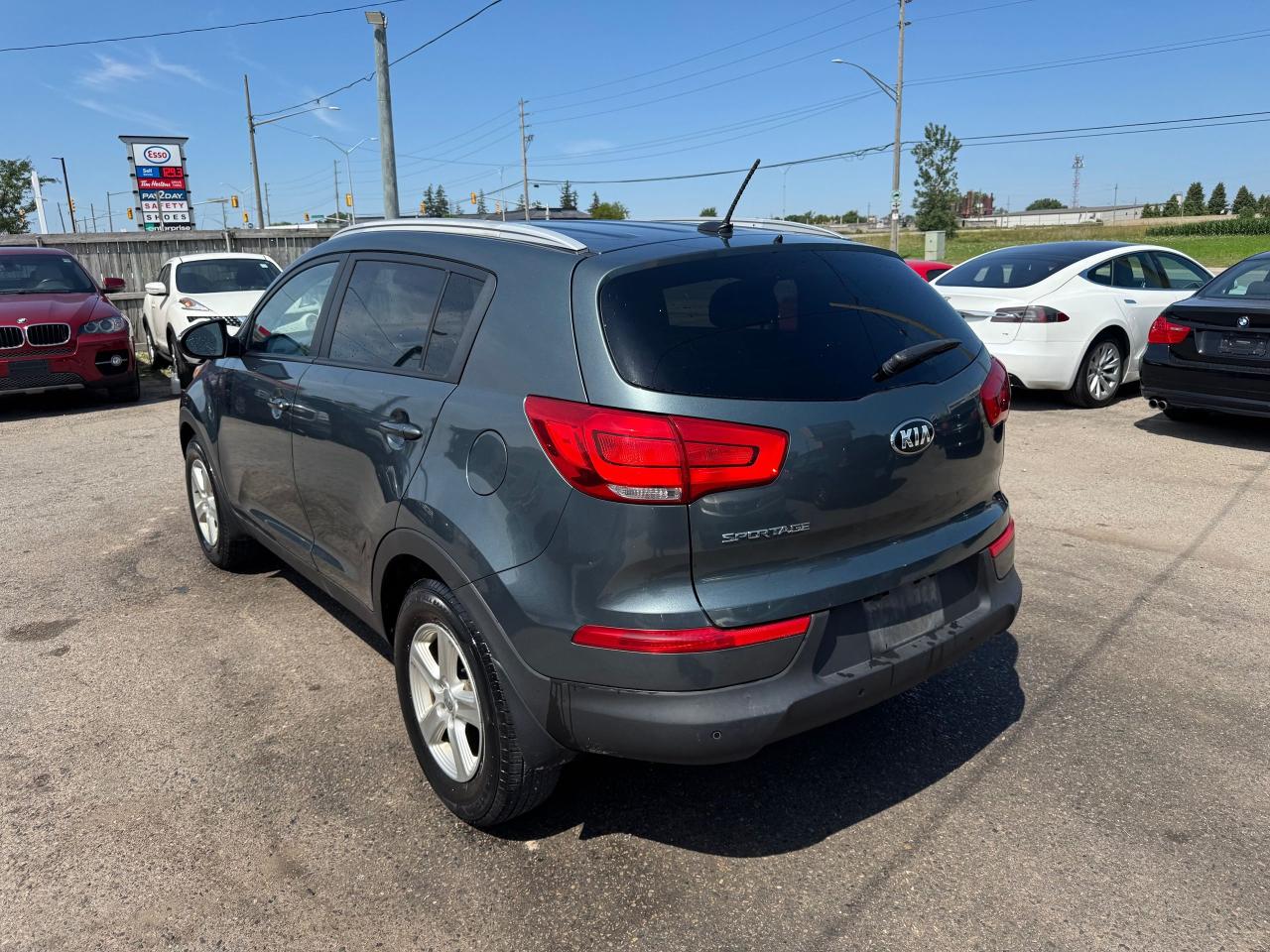 2014 Kia Sportage LX, AUTO, 4 CYL, ONLY 102KMS, ENGINE NOISY, AS IS - Photo #3