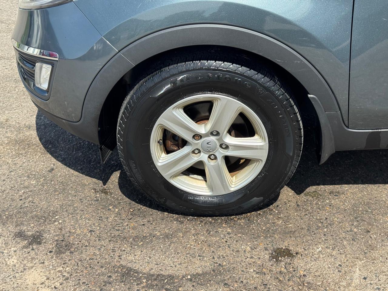 2014 Kia Sportage LX, AUTO, 4 CYL, ONLY 102KMS, ENGINE NOISY, AS IS - Photo #9