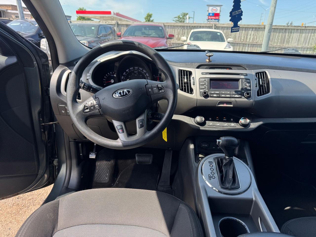 2014 Kia Sportage LX, AUTO, 4 CYL, ONLY 102KMS, ENGINE NOISY, AS IS - Photo #13