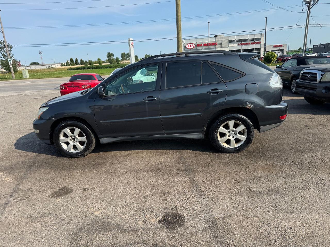 2005 Lexus RX 330 LEATHER, LOADED, ENGINE NEEDS REPAIR, DOES NOT RUN - Photo #2