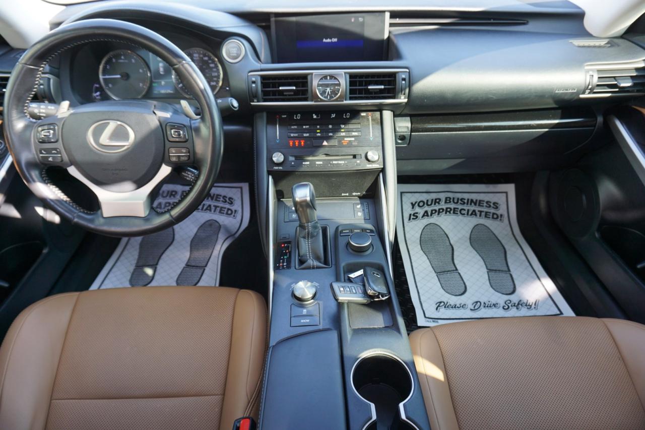 2017 Lexus IS 300 PREMIUM AWD CERTIFIED CAMERA BLUETOOTH LEATHER HEAT/COOL SUNROOF CRUISE ALLOYS - Photo #12