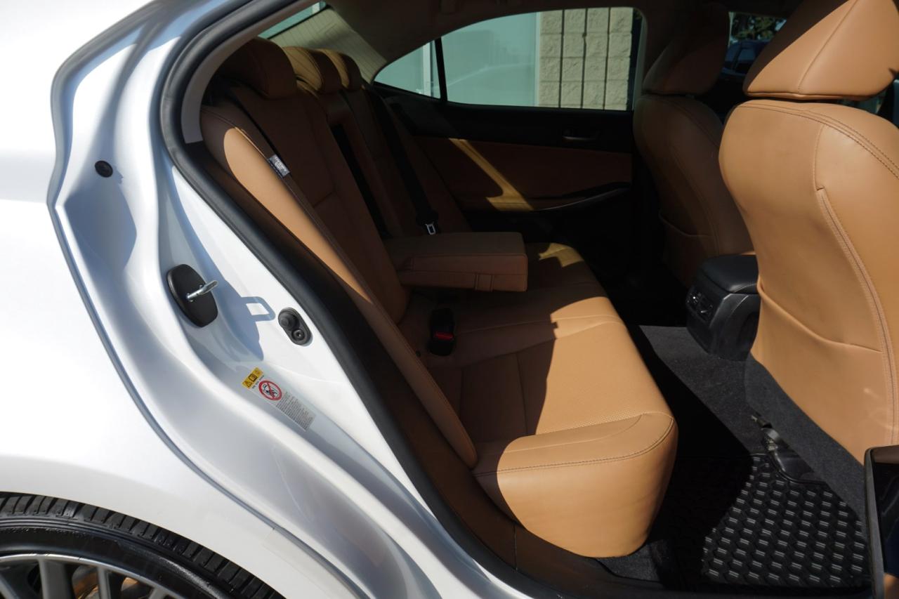 2017 Lexus IS 300 PREMIUM AWD CERTIFIED CAMERA BLUETOOTH LEATHER HEAT/COOL SUNROOF CRUISE ALLOYS - Photo #17