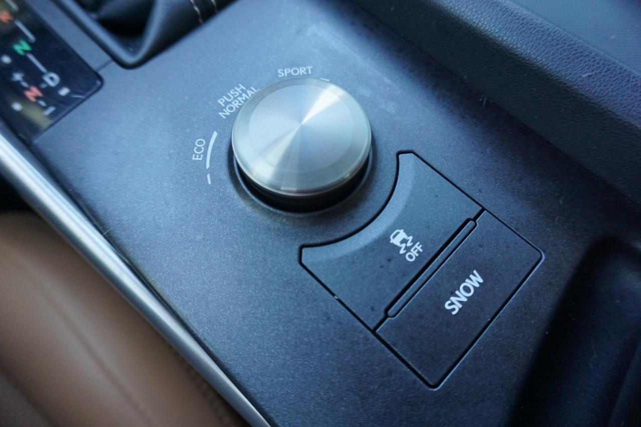 2017 Lexus IS 300 PREMIUM AWD CERTIFIED CAMERA BLUETOOTH LEATHER HEAT/COOL SUNROOF CRUISE ALLOYS - Photo #24
