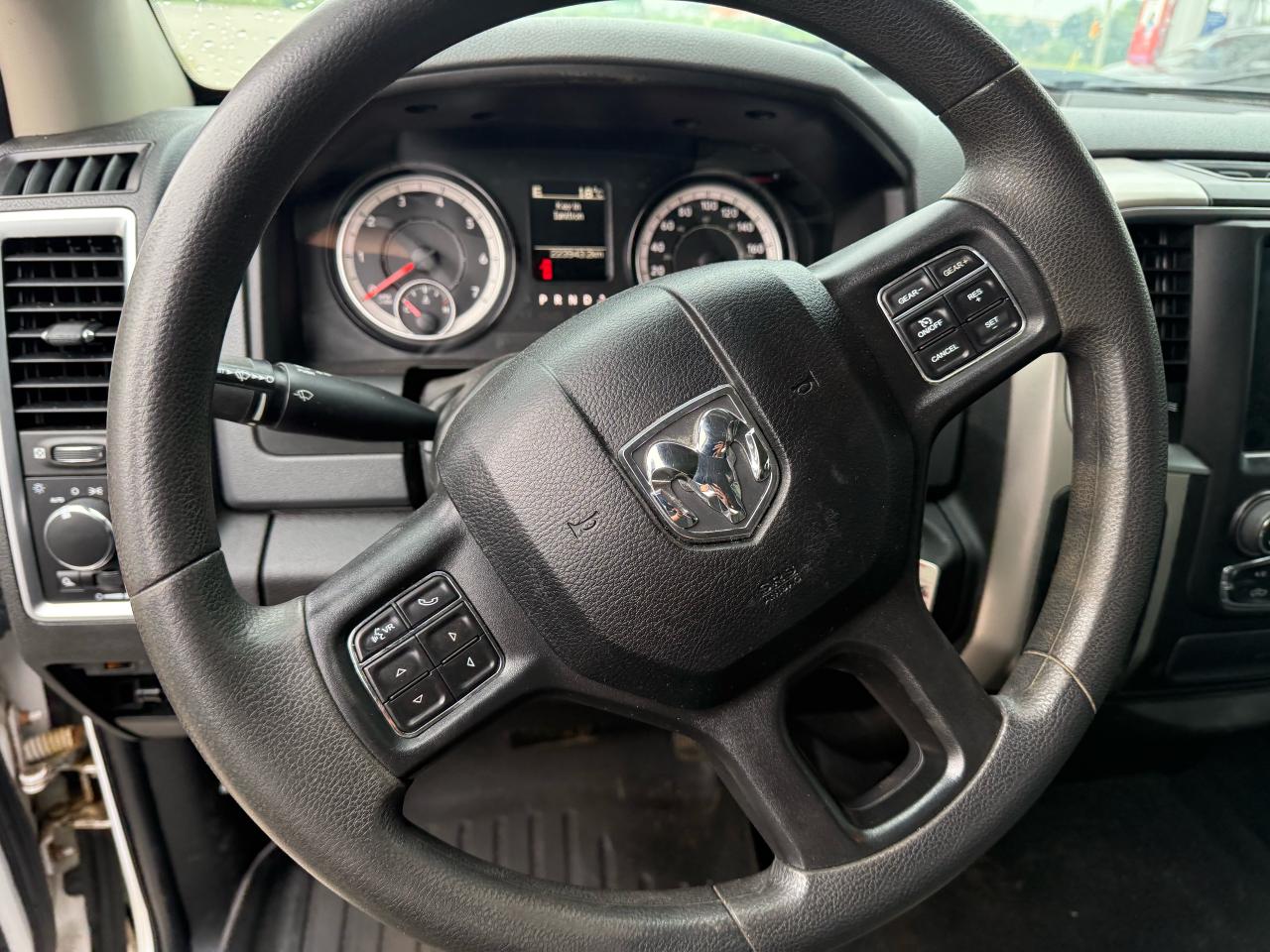 2019 RAM 1500 Classic SLT - Photo #7