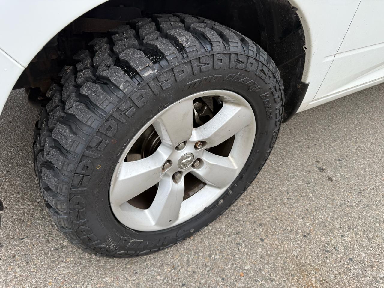 2019 RAM 1500 Classic SLT - Photo #6