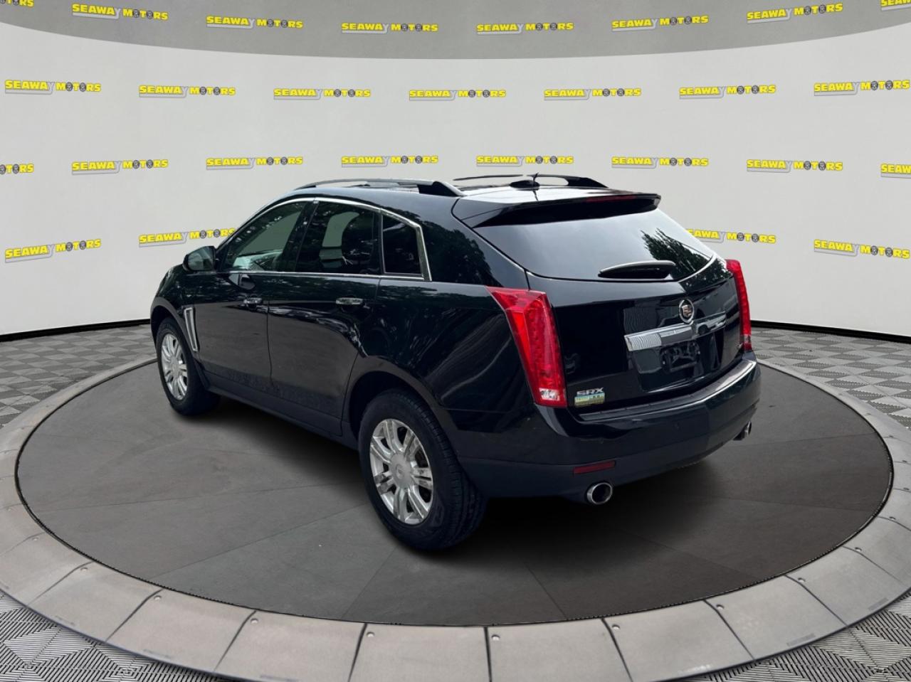 2016 Cadillac SRX Luxury - Photo #5