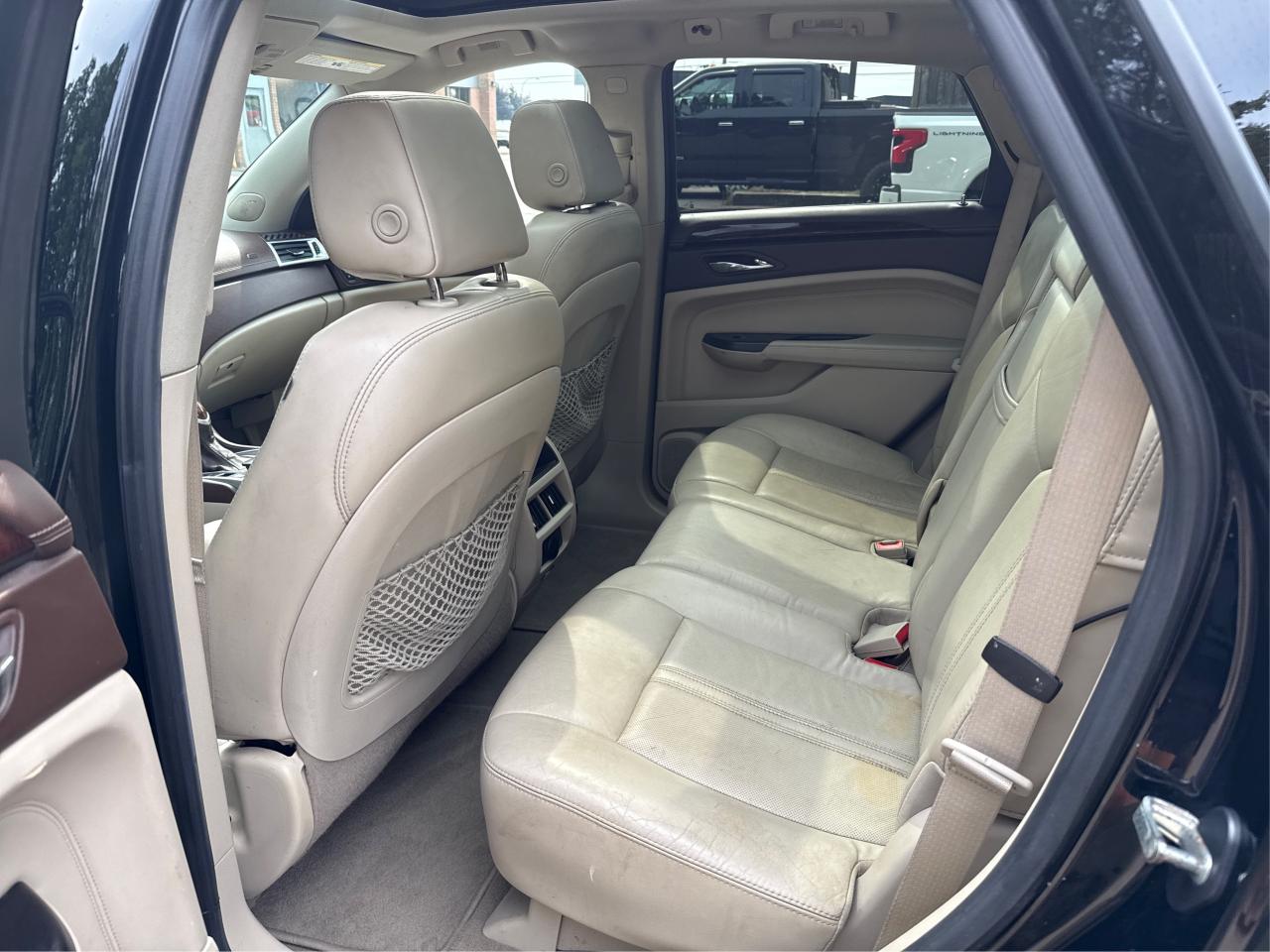 2016 Cadillac SRX Luxury - Photo #10