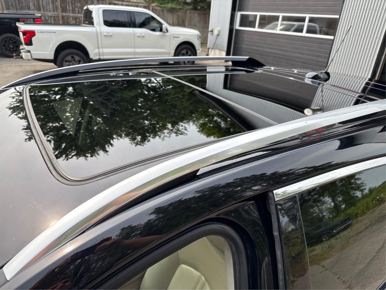2016 Cadillac SRX Luxury - Photo #11