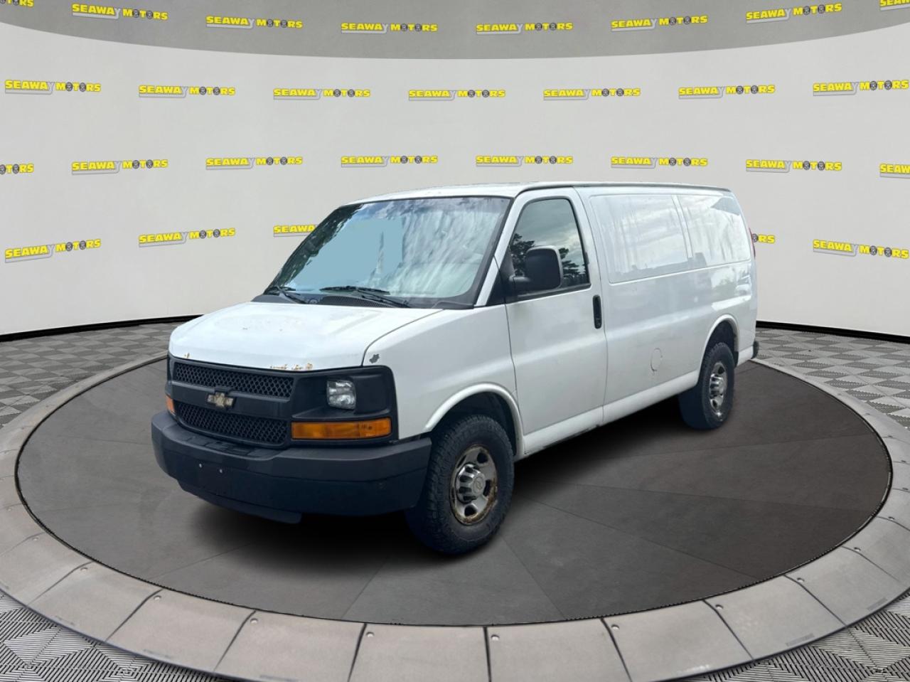 2012 Chevrolet Express G2500 - Photo #8