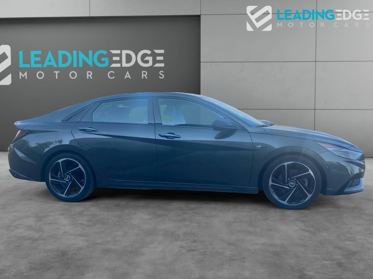 2022 Hyundai Elantra N LINE Photo3