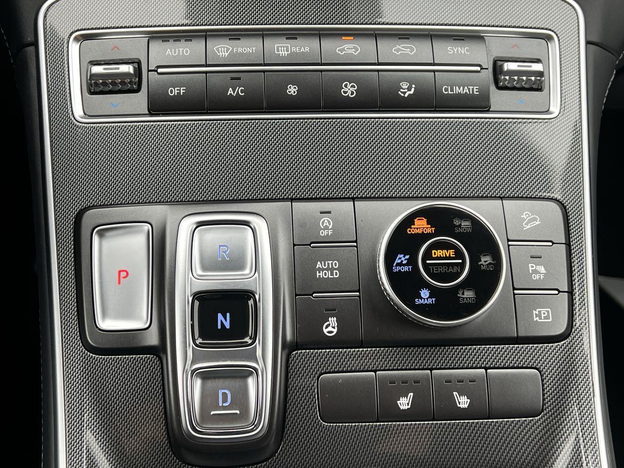 2021 Hyundai Santa Fe Preferred w/Trend Package MOONROOF, HEATED LEATHER SEATS, POWER SEATS, SIRIUS XM, CRUISE CONTROL, BACK UP CAM, REMOTE/PUSH TO Photo