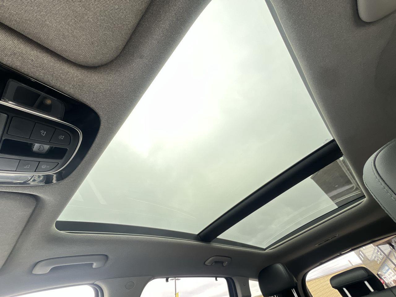 2021 Hyundai Santa Fe Preferred w/Trend Package MOONROOF, HEATED LEATHER SEATS, POWER SEATS, SIRIUS XM, CRUISE CONTROL, BACK UP CAM, REMOTE/PUSH TO Photo