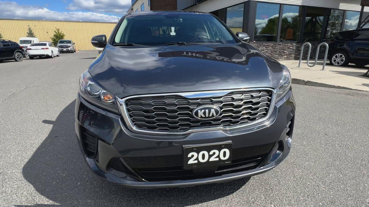 2020 Kia Sorento 2.4L LX AWD, HEATED SEATS, CRUISE CONTROL, BACK UP CAM, REMOTE START!! Photo2