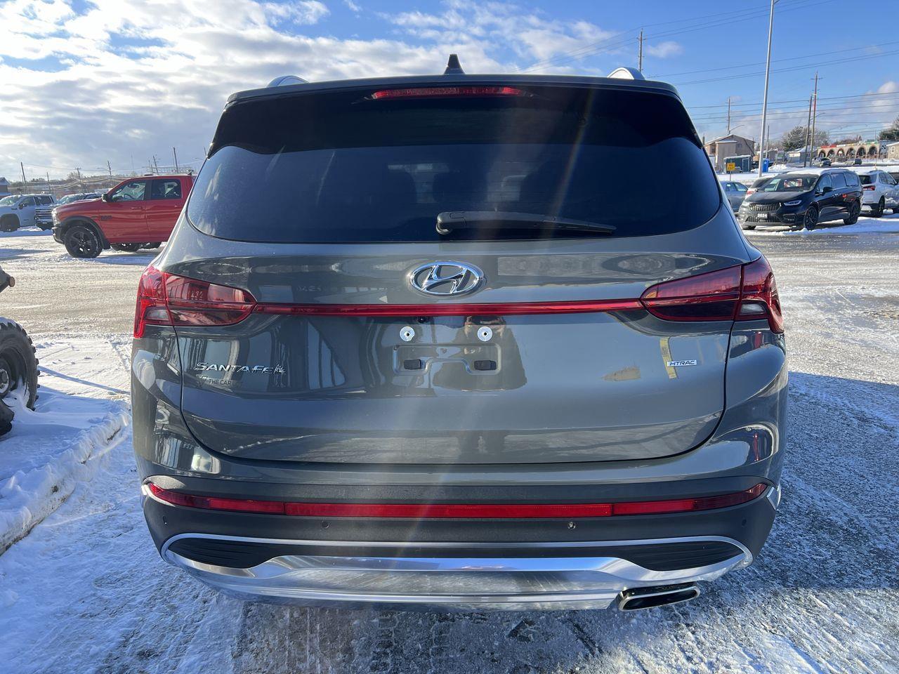 2023 Hyundai Santa Fe Preferred AWD, SIRIUS XM, APPLE CARPLAY/ANDROID AUTO, CRUISE CONTROL, HEATED SEATS, REMOTE START, BACK UP CAME Photo