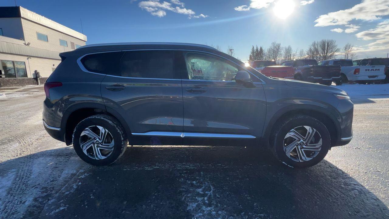 2023 Hyundai Santa Fe Preferred AWD, SIRIUS XM, APPLE CARPLAY/ANDROID AUTO, CRUISE CONTROL, HEATED SEATS, REMOTE START, BACK UP CAME Photo4