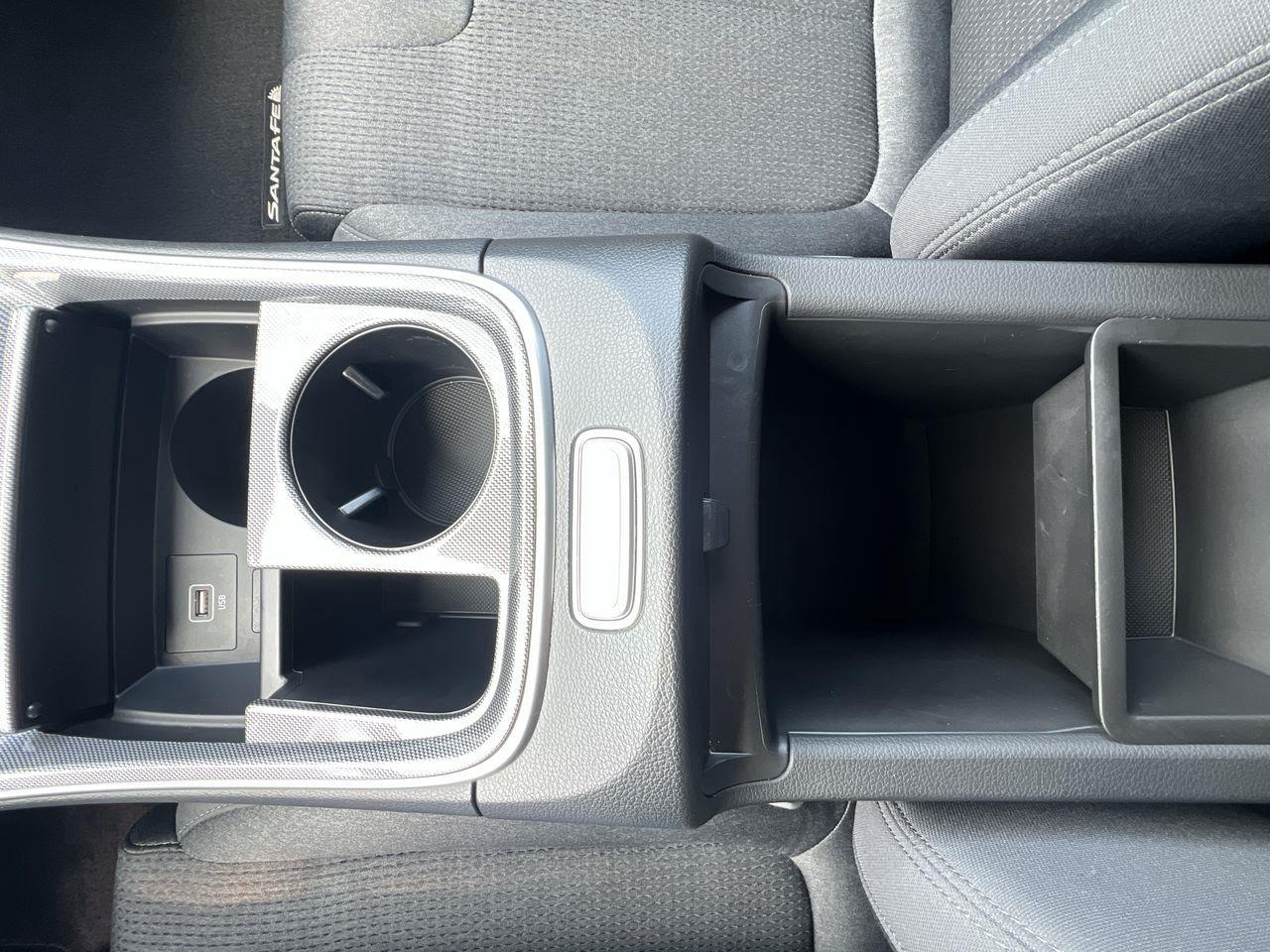 2023 Hyundai Santa Fe Preferred AWD, SIRIUS XM, APPLE CARPLAY/ANDROID AUTO, CRUISE CONTROL, HEATED SEATS, REMOTE START, BACK UP CAME Photo