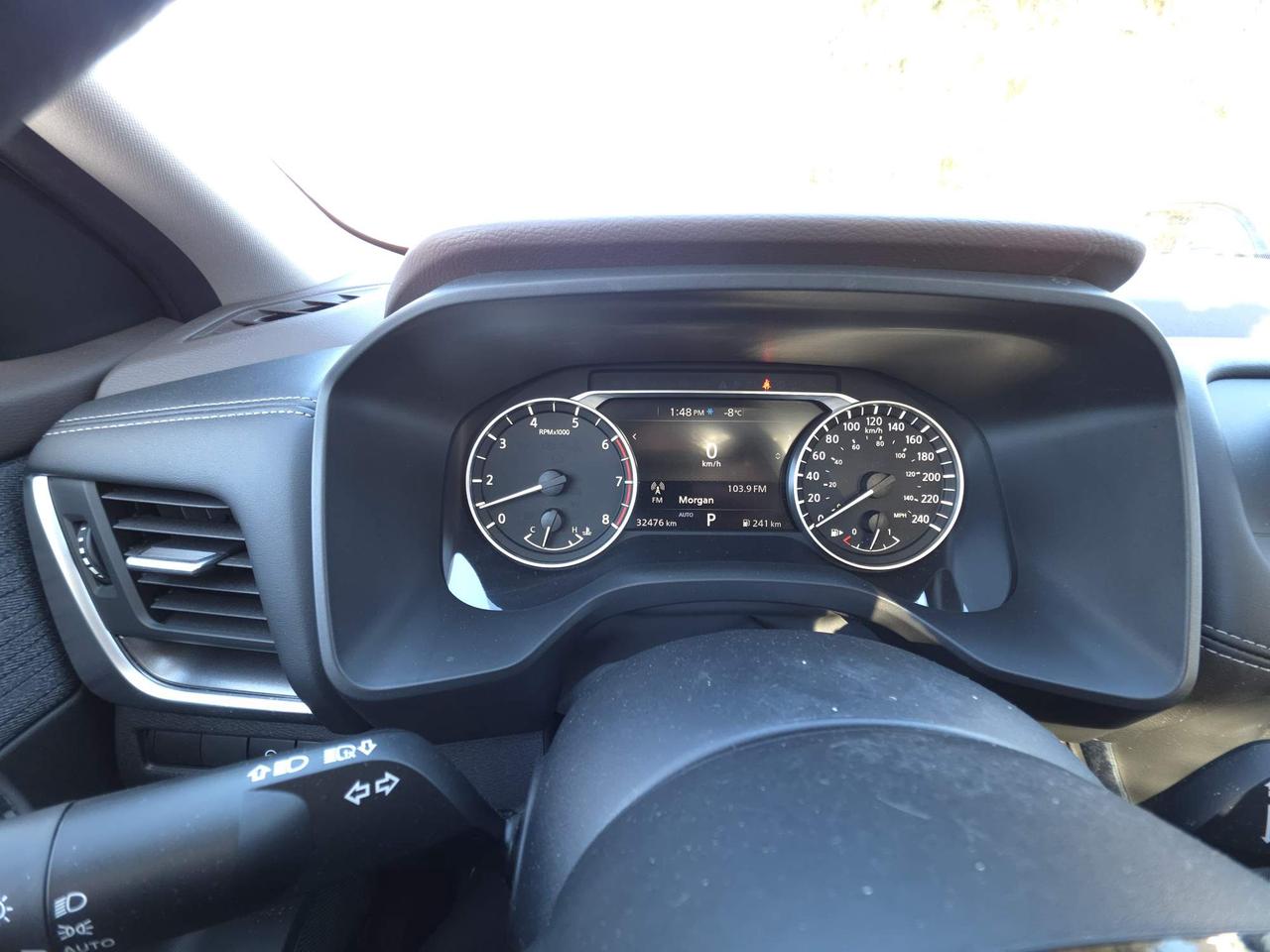 2023 Nissan Rogue SV Moonroof Sunroof, Heated seats, low kms Photo