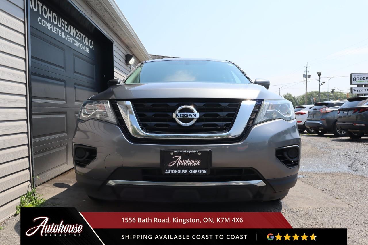2020 Nissan Pathfinder 3RD ROW SEATING - BACKUP CAM Photo