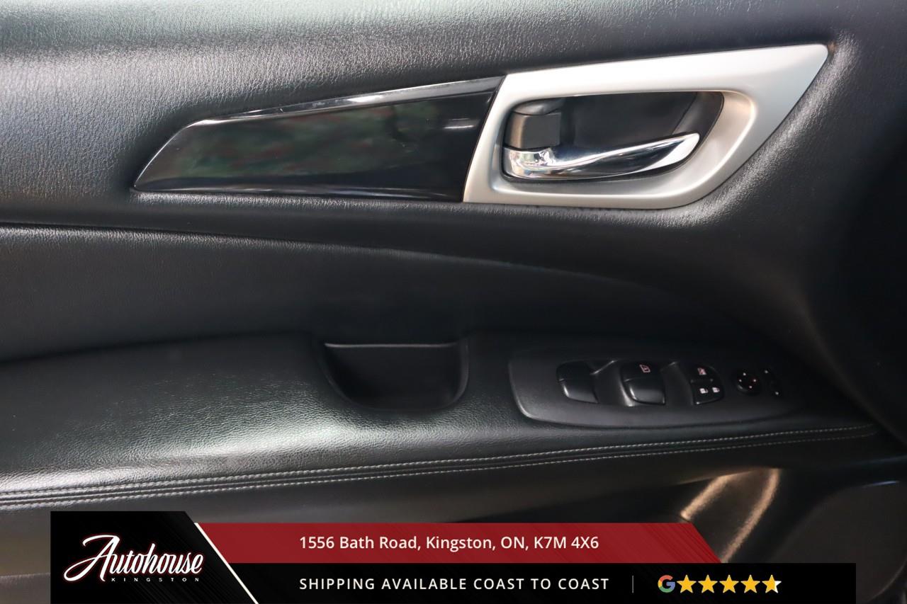 2020 Nissan Pathfinder 3RD ROW SEATING - BACKUP CAM Photo