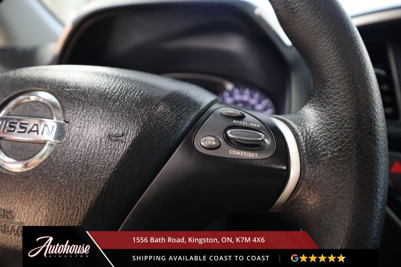 2020 Nissan Pathfinder 3RD ROW SEATING - BACKUP CAM Photo