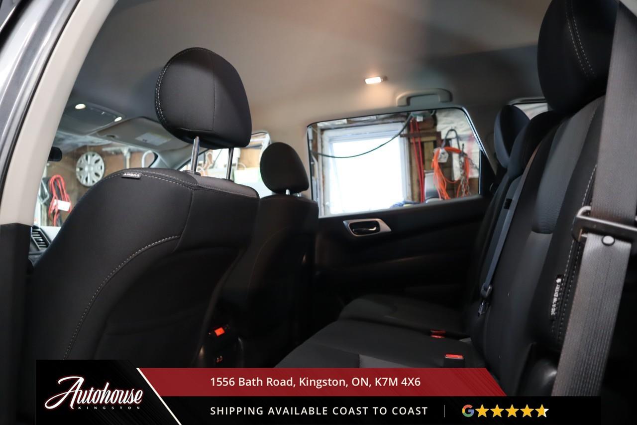 2020 Nissan Pathfinder 3RD ROW SEATING - BACKUP CAM Photo