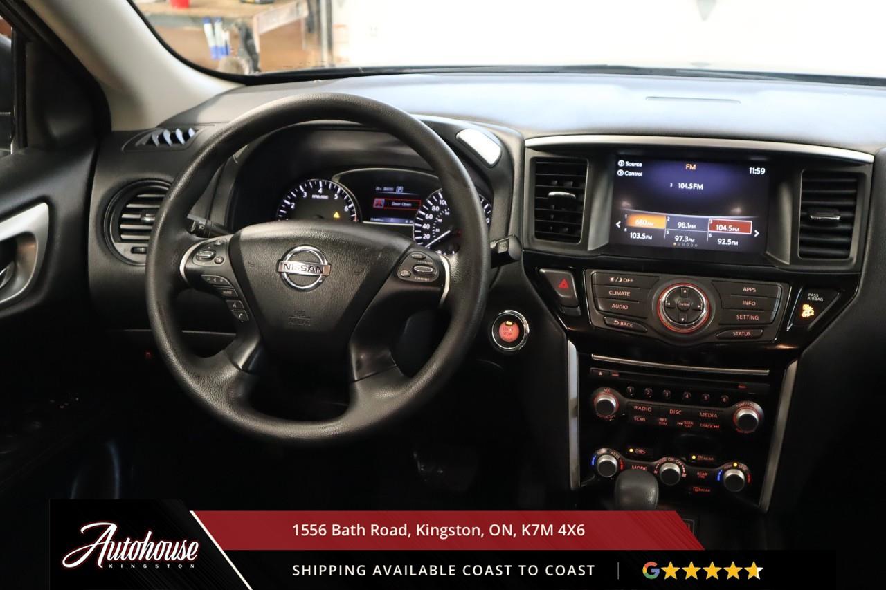 2020 Nissan Pathfinder 3RD ROW SEATING - BACKUP CAM Photo