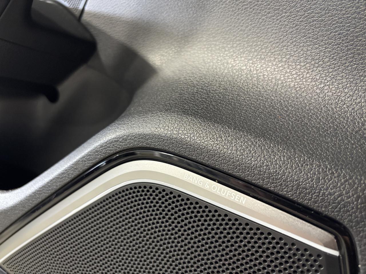 2019 Audi RS 3 Sedan QUATTRO|NAV|FRONTPPF|CARBON|LEATHER|BANGOLUFSEN|++ - Photo #13