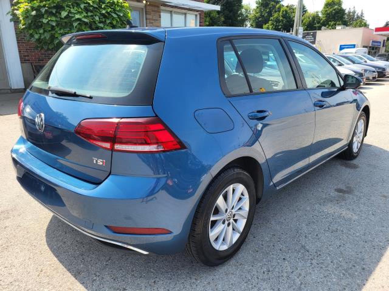 2018 Volkswagen Golf TRENDLINE Photo23