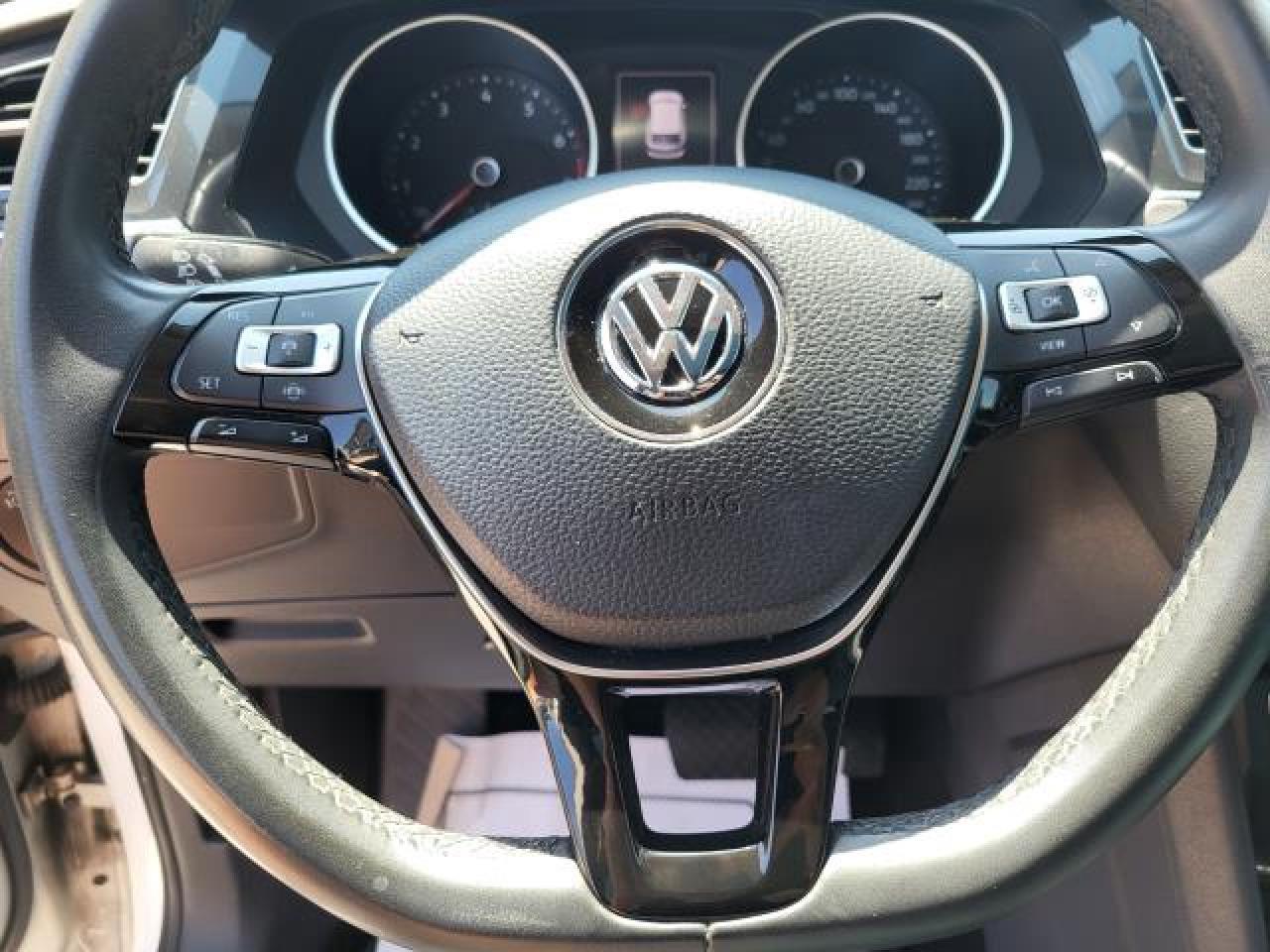2020 Volkswagen Tiguan IQ DRIVE Photo11