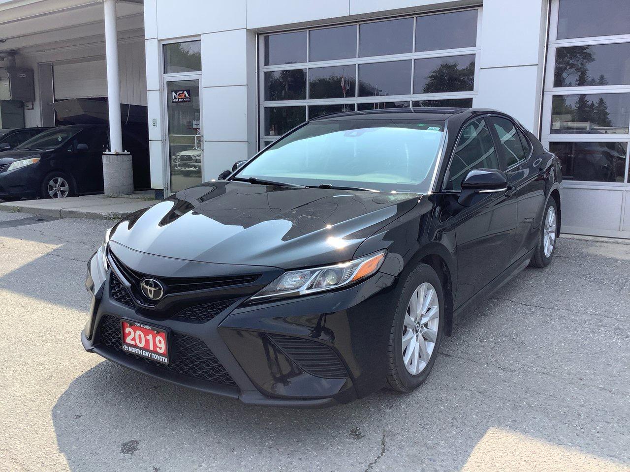 Used 2019 Toyota Camry SE for sale in North Bay, ON