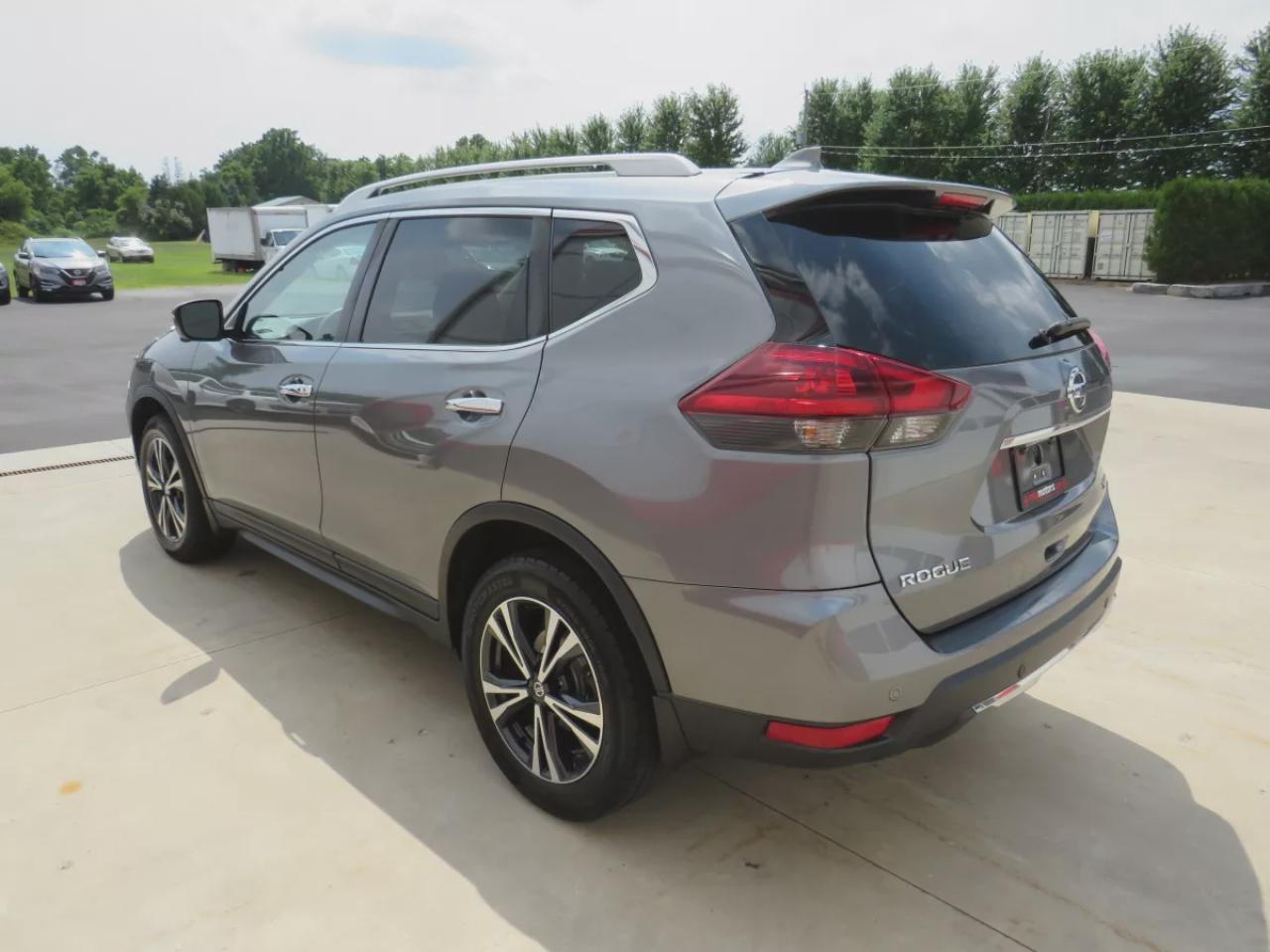 2020 Nissan Rogue SV (**CLEAN TITLE/NO ACCIDENTS!!**SAFETY/CERTIFIED!!**AWD**ALLOY RIMS**NAVIGATION**SUNROOF**REMOTE START**REVERSE CAMERA**POWER SEATS**HEATED SEATS/STEERING WHEEL**POWER TAILGATE**PUSH BUTTON START**DIGITAL TOUCHSCREEN**DUAL CLIMATE CONTROL**BLUETOOTH**CR Photo2