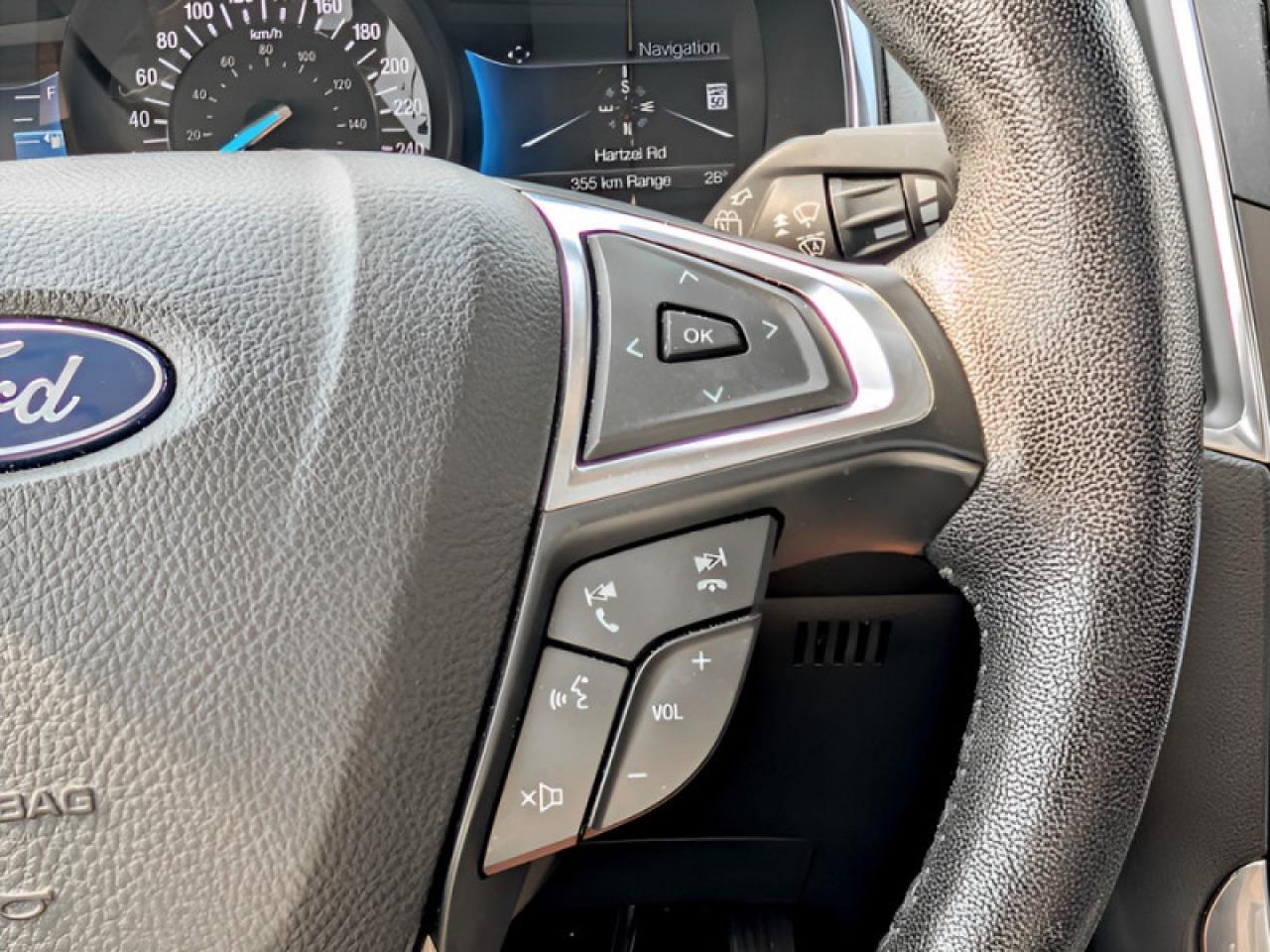 2021 Ford Edge Titanium  **CANADIAN TOURING PACKAGE** Photo