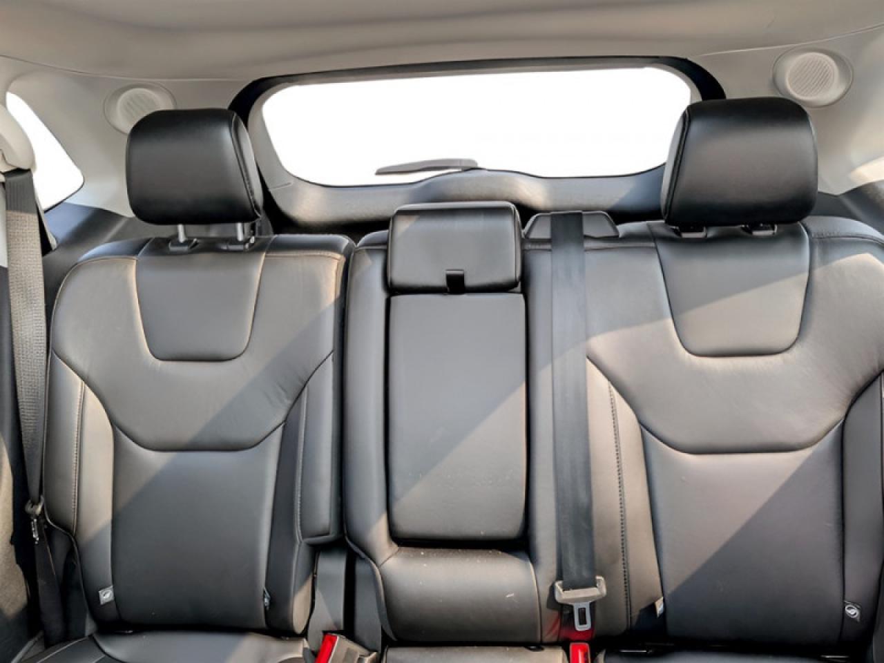 2021 Ford Edge Titanium  **CANADIAN TOURING PACKAGE** Photo