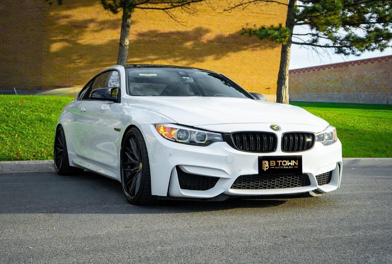 2019 BMW M4  Photo2
