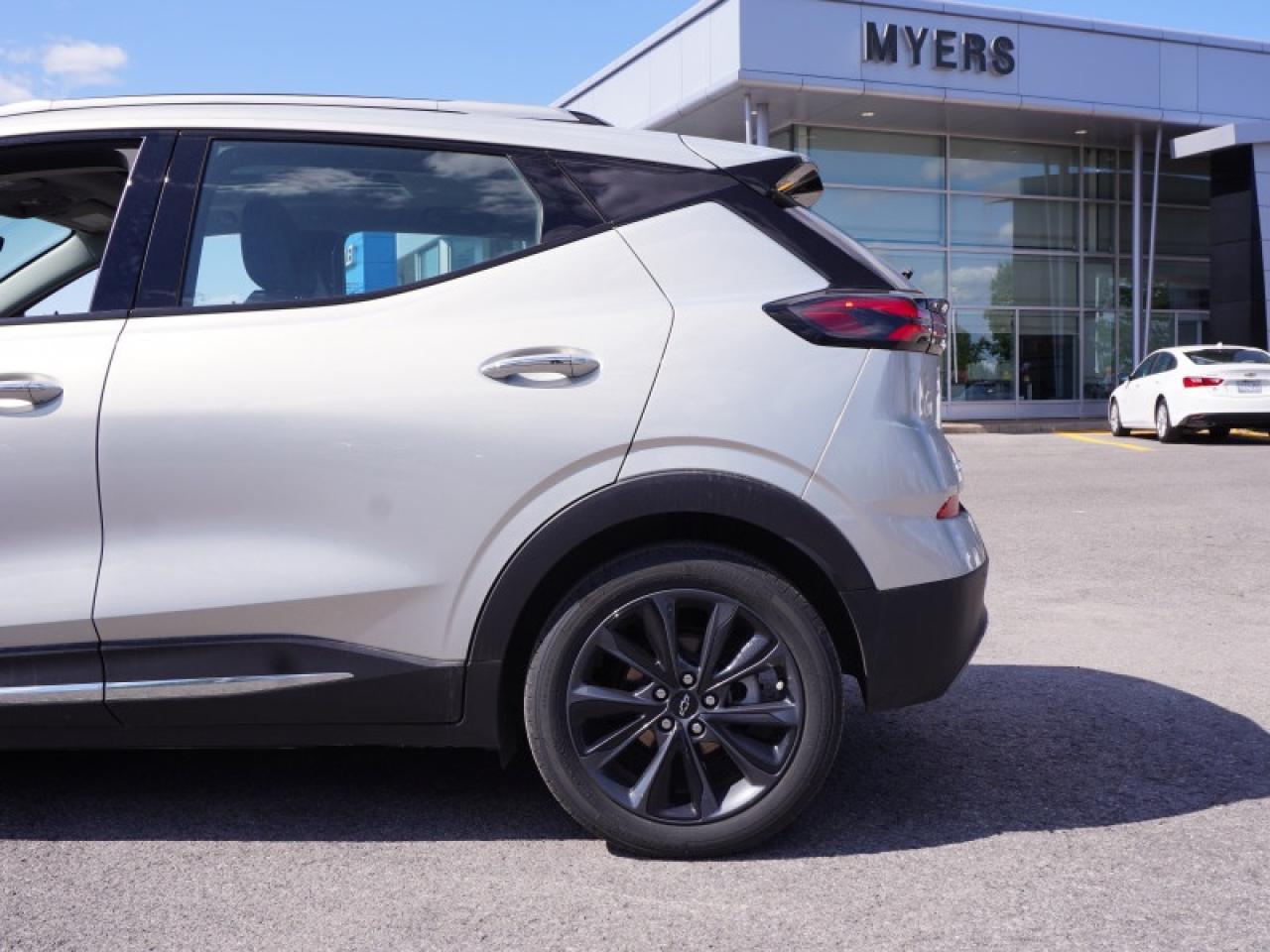 2022 Chevrolet Bolt EUV Premier  -  Fast Charging Photo