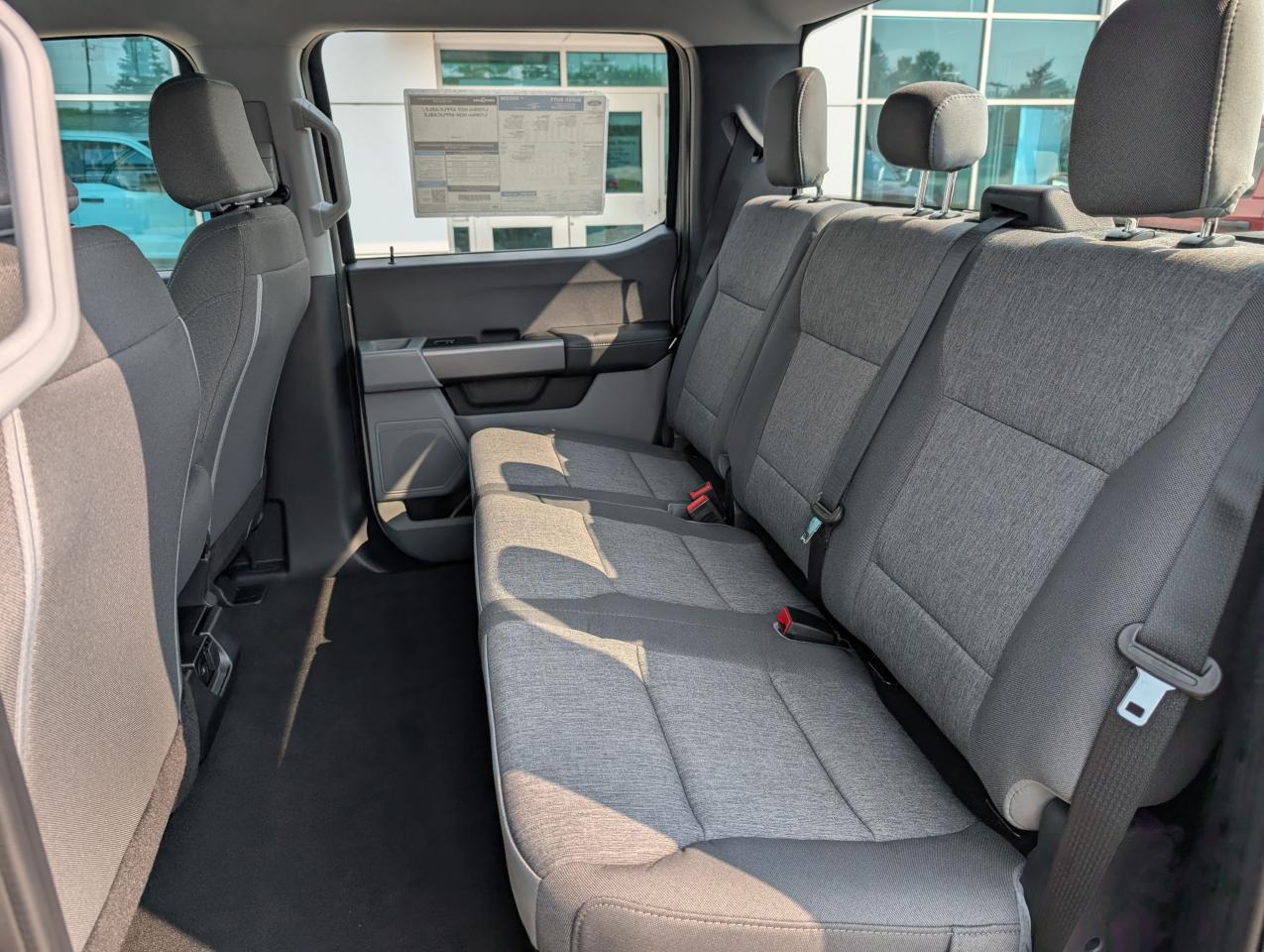 2025 Ford F-250 Super Duty SRW XL Photo5
