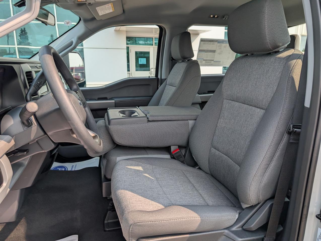 2025 Ford F-250 Super Duty SRW XL Photo5