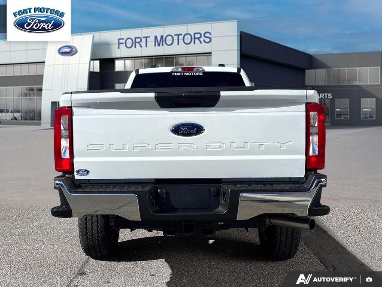 2025 Ford SUPER DUTY F-350 SRW Super Duty SRW XLT Photo4