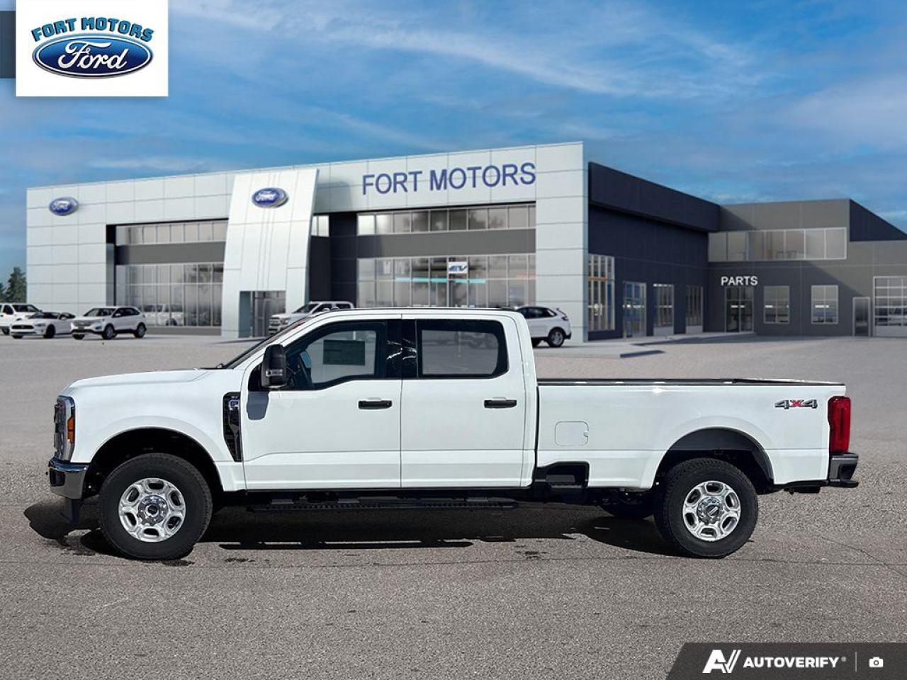 2025 Ford SUPER DUTY F-350 SRW Super Duty SRW XLT Photo