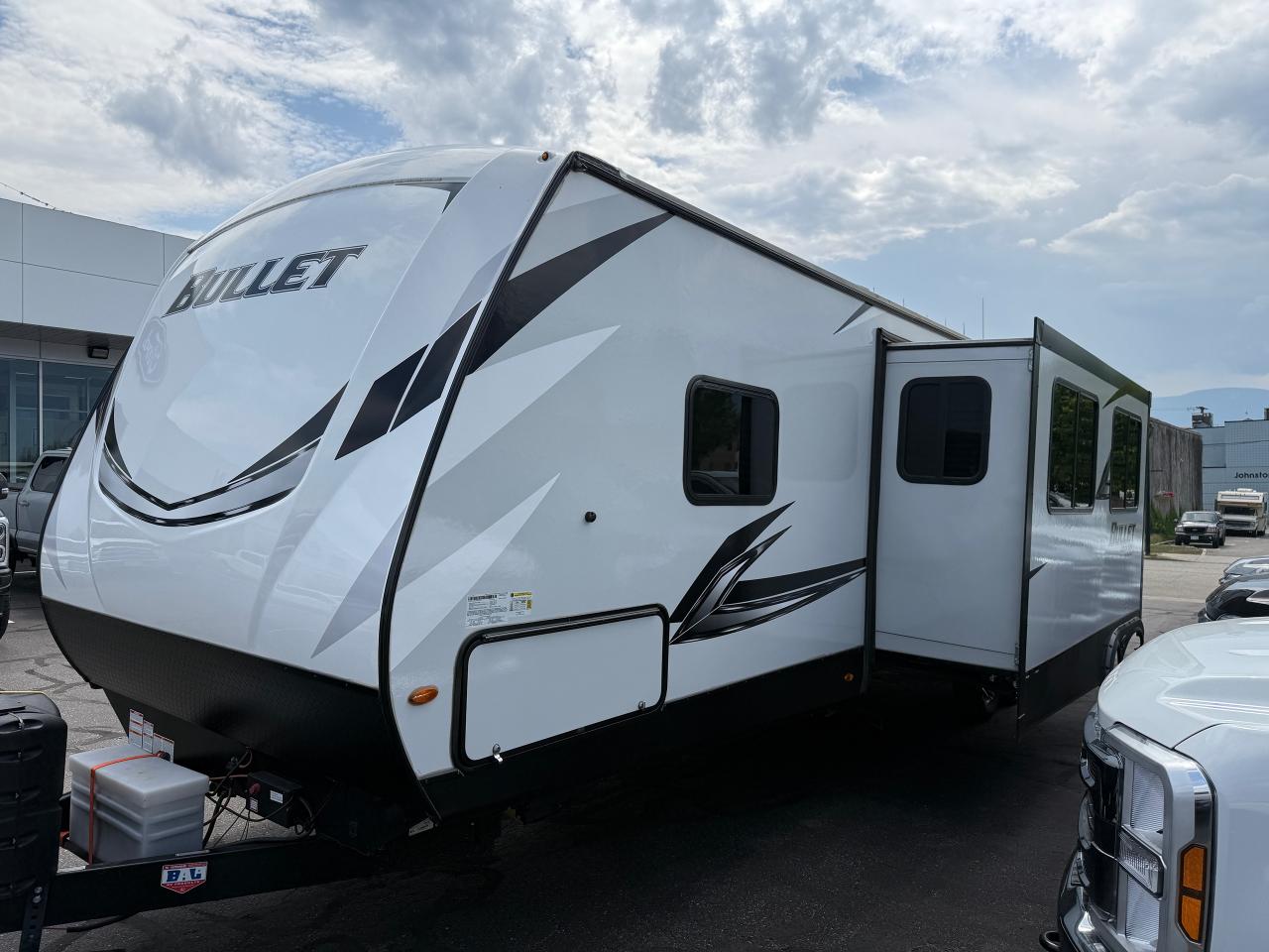Used 2021 Keystone BULLET 33BHS for sale in Salmon Arm, BC