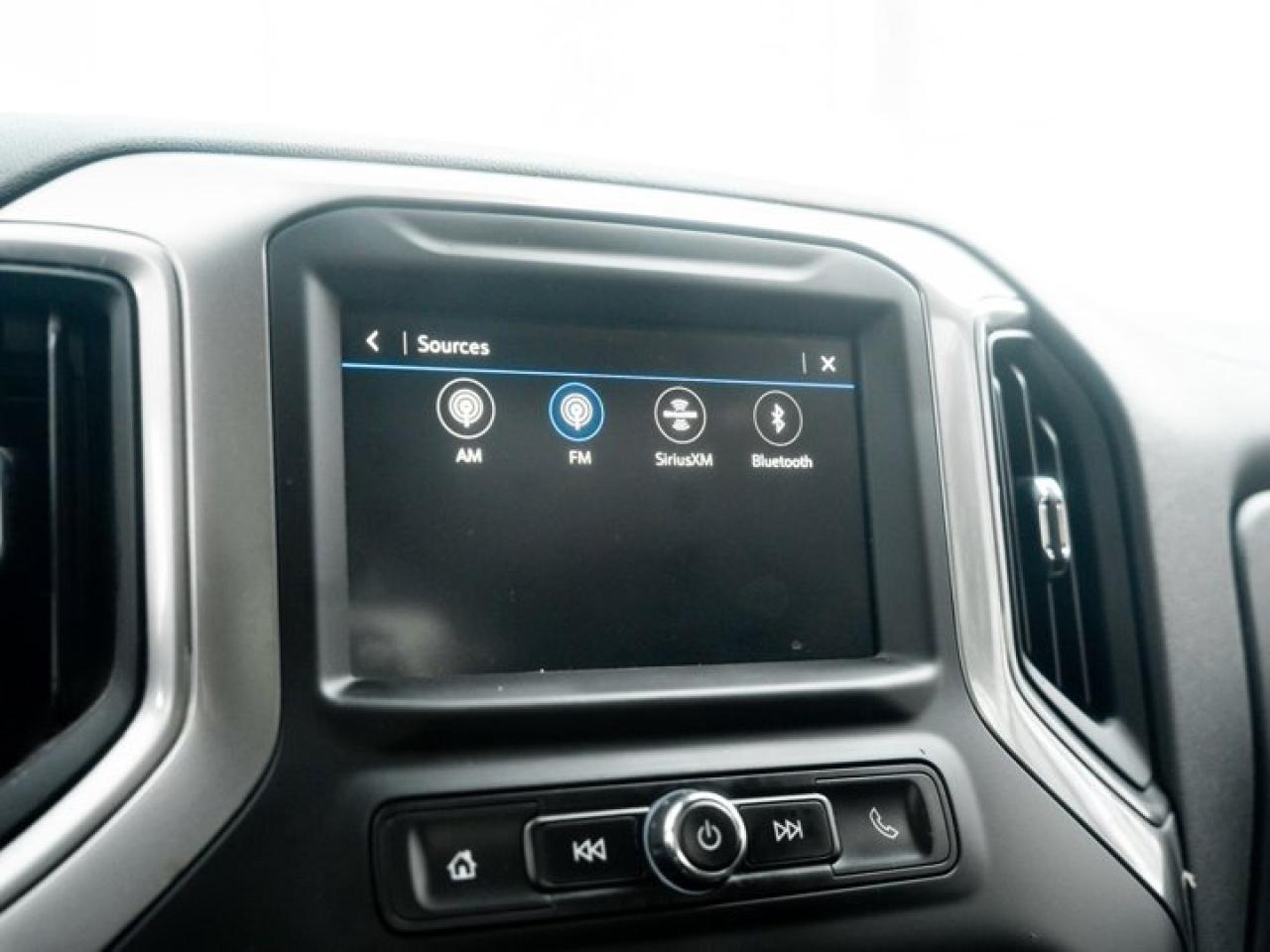 2023 Chevrolet Silverado 1500 Custom Trail Boss 157'' V8 Tonneau Cover Side Steps Power Seats Photo