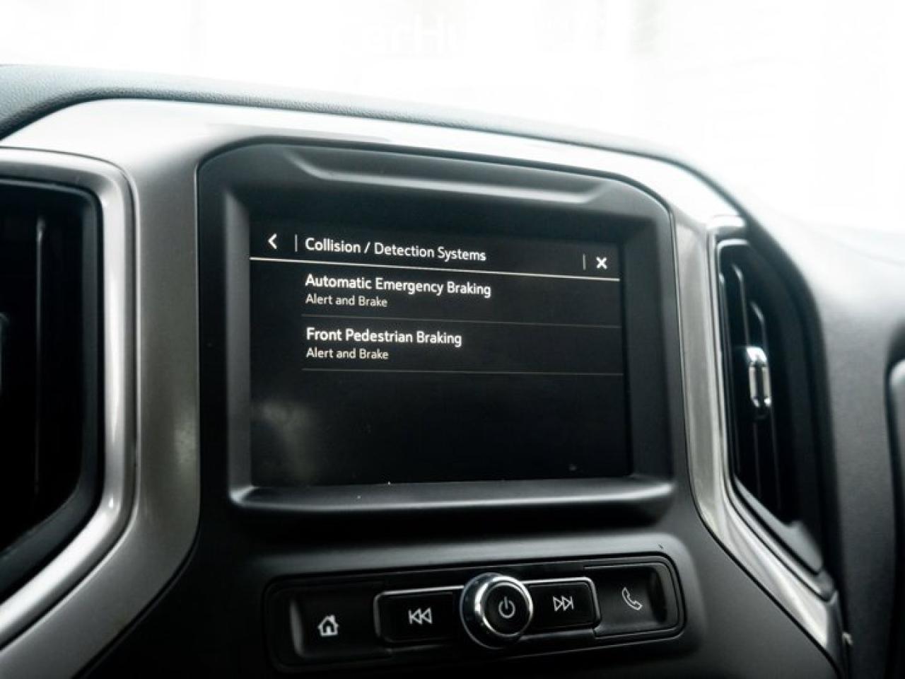 2023 Chevrolet Silverado 1500 Custom Trail Boss 157'' V8 Tonneau Cover Side Steps Power Seats Photo