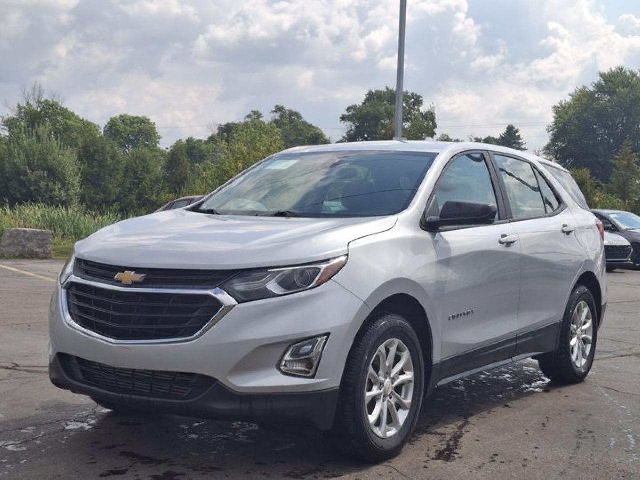 Used 2020 Chevrolet Equinox LS AWD | Heated Seats | CarPlay + Android | Rear Camera | and More ! for sale in Guelph, ON