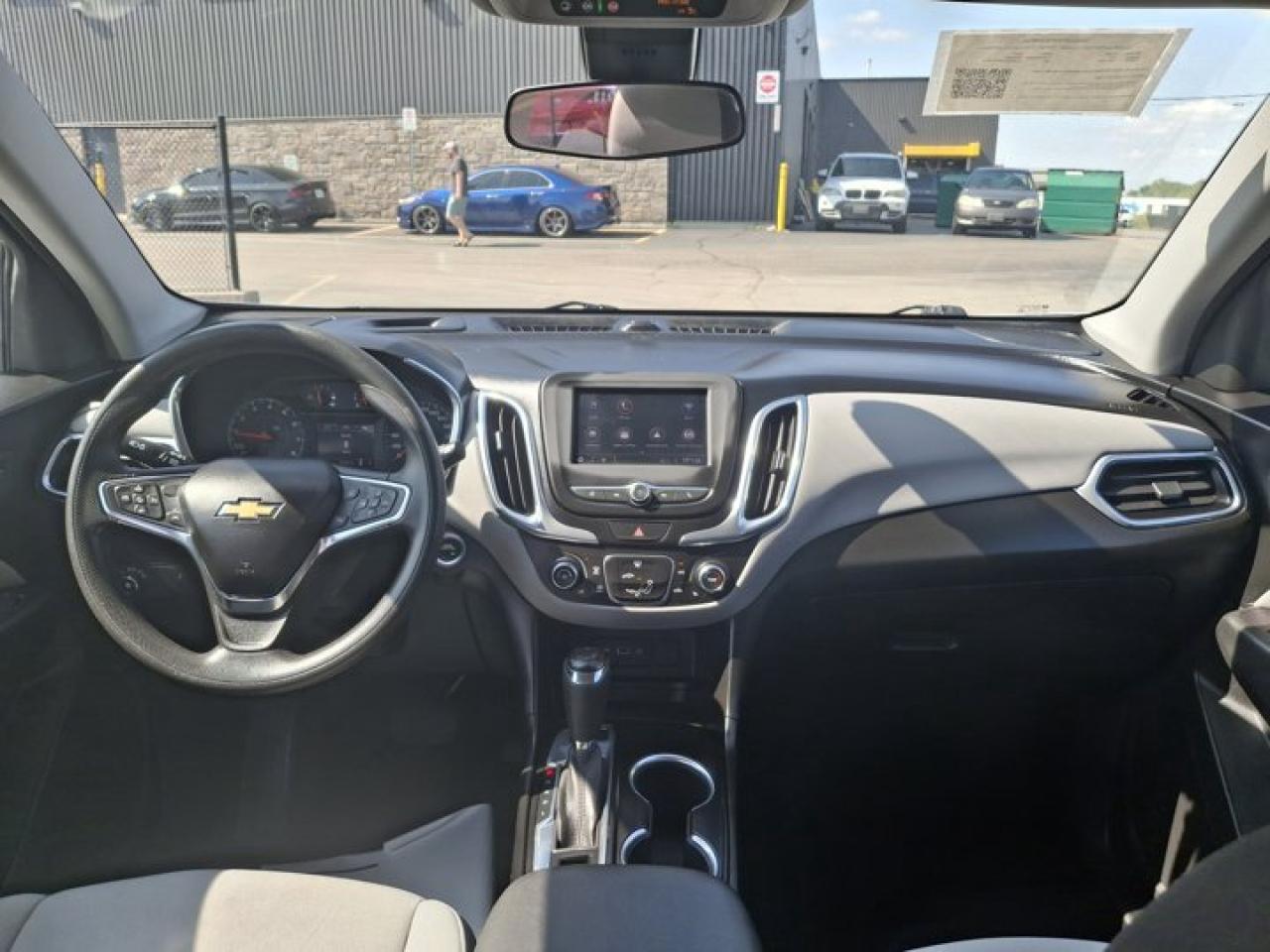 2020 Chevrolet Equinox LS AWD | Heated Seats | CarPlay + Android | Rear Camera | and More ! Photo