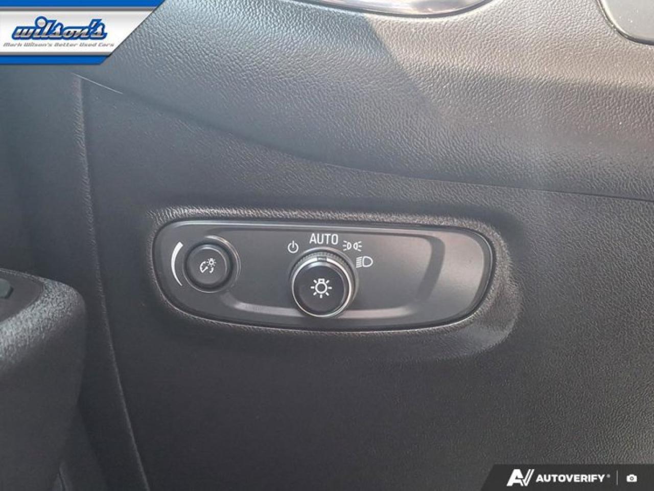 2020 Chevrolet Equinox LS AWD | Heated Seats | CarPlay + Android | Rear Camera | and More ! Photo