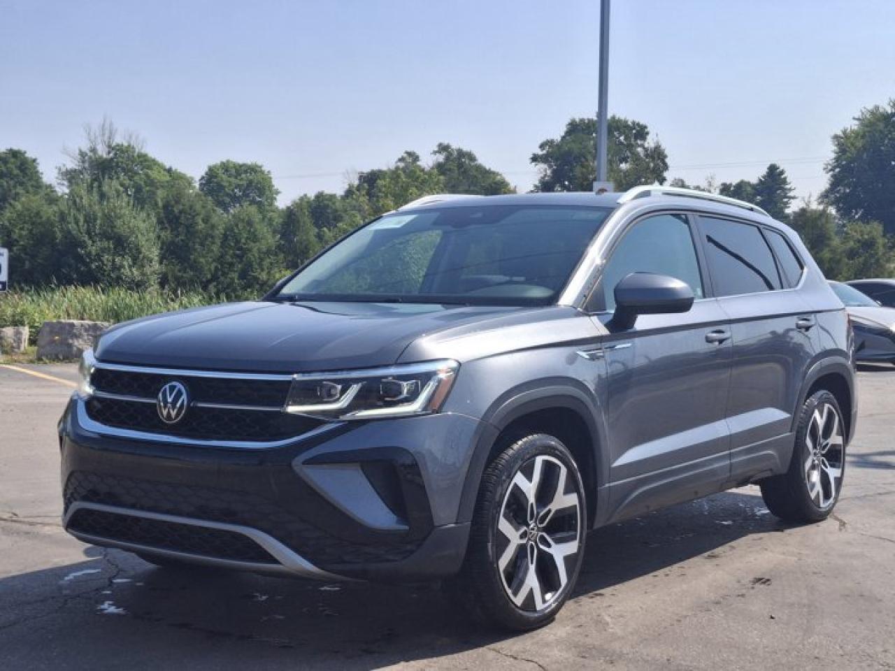 Used 2022 Volkswagen Taos Highline4Motion | Leather | Pano Roof | Nav | Adaptive Cruise | Apple CarPlay+Android Auto and More! for sale in Guelph, ON