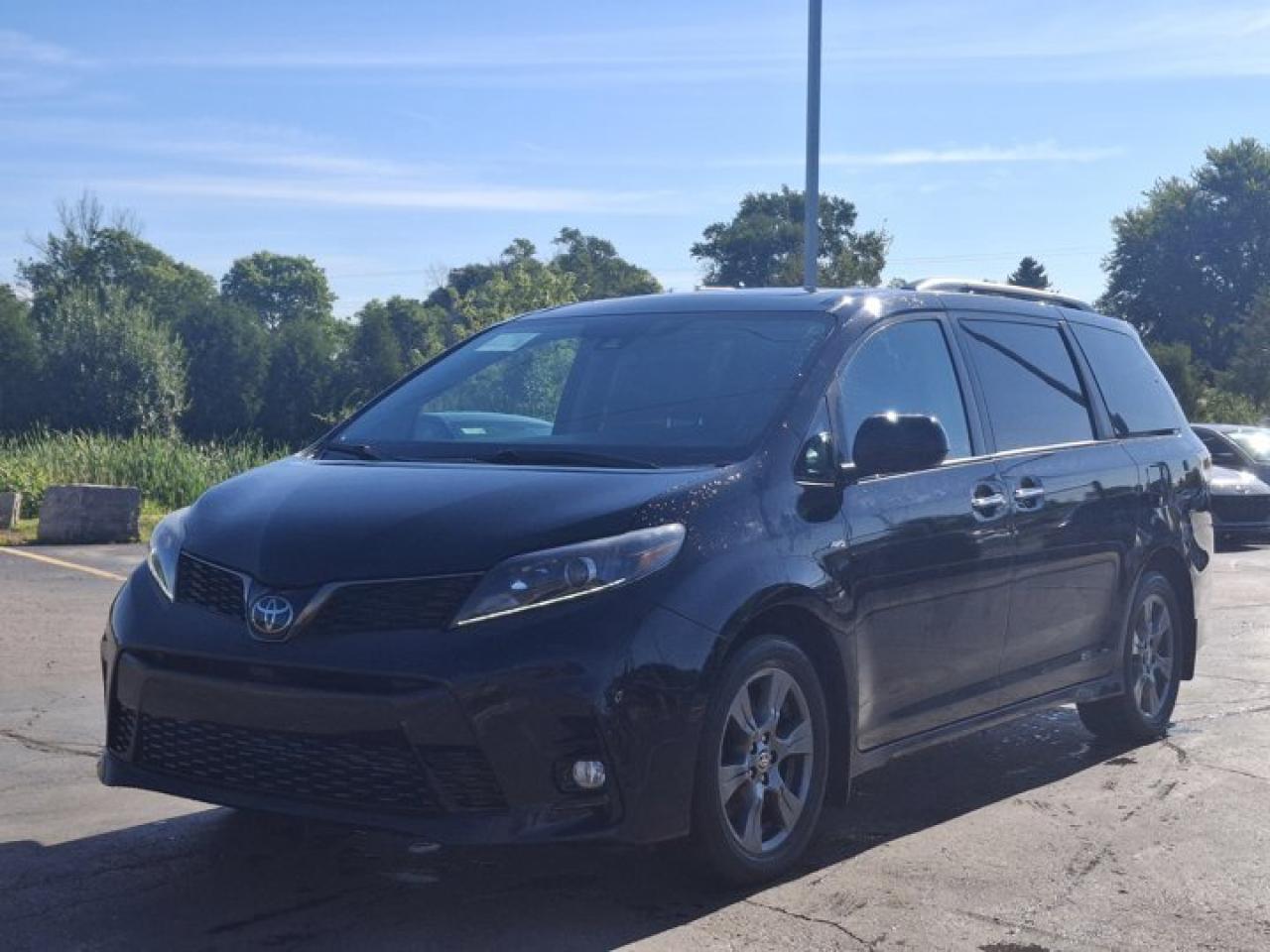 Used 2020 Toyota Sienna SE AWD | DVD | Leather | Sunroof | Nav | JBL Audio | Dual Zone Climate Control | for sale in Guelph, ON