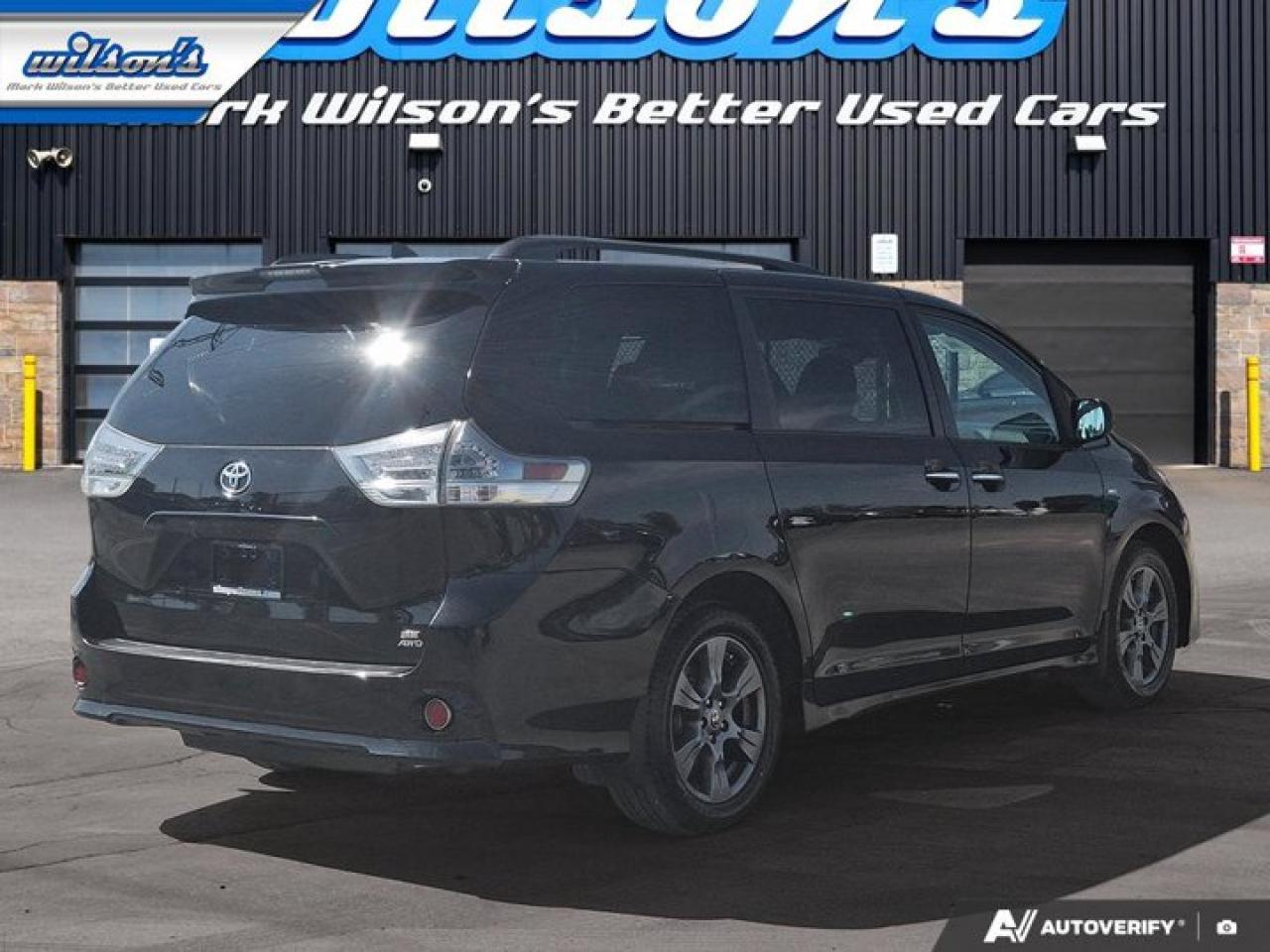 2020 Toyota Sienna SE AWD | DVD | Leather | Sunroof | Nav | JBL Audio | Dual Zone Climate Control | New Tires | Photo4
