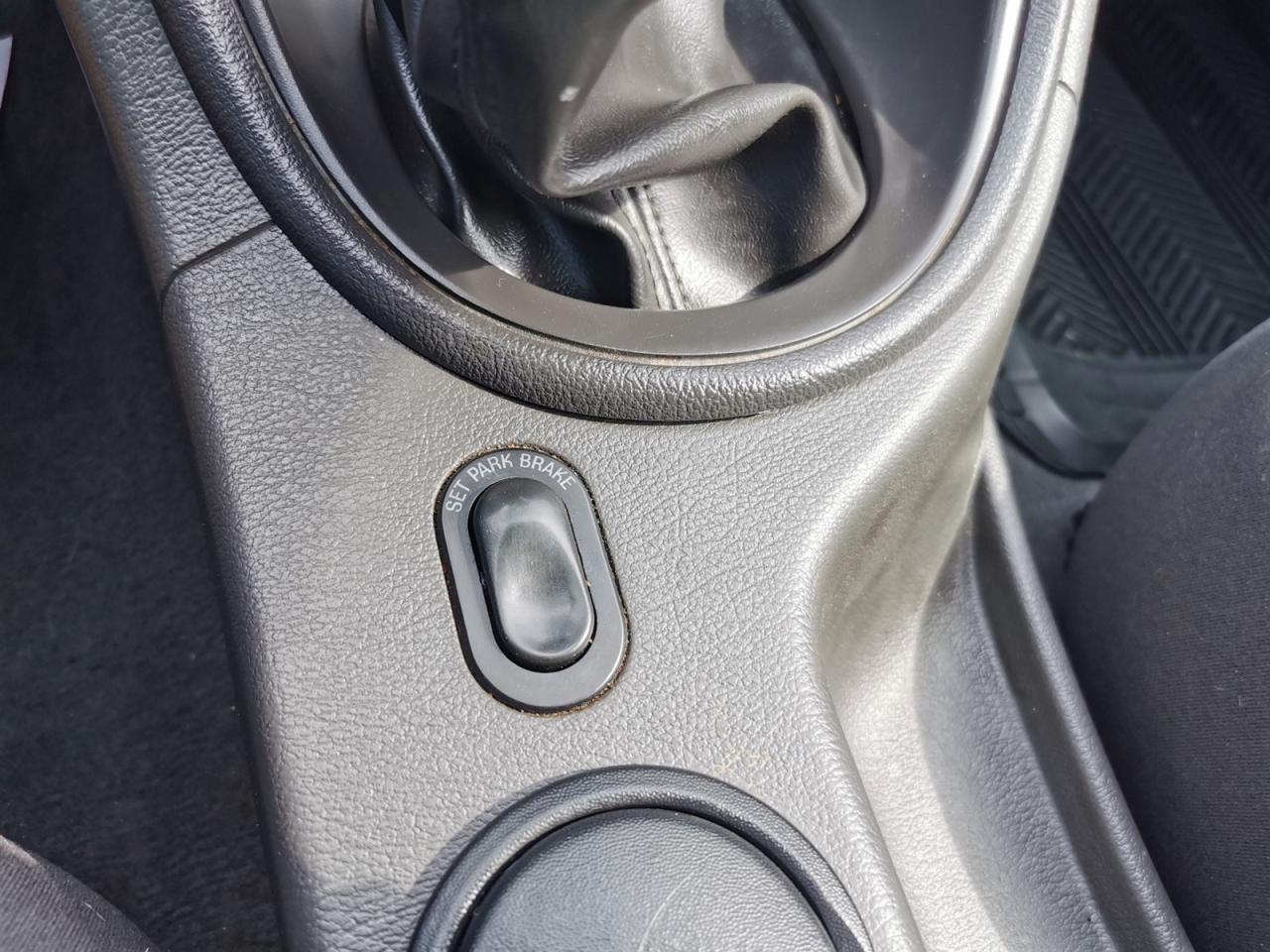 2001 Ford Mustang Deluxe - Photo #20